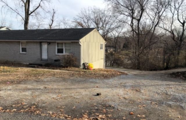 5115 N Bellaire St - 5115 North Bellaire Avenue, Kansas City, MO 64119