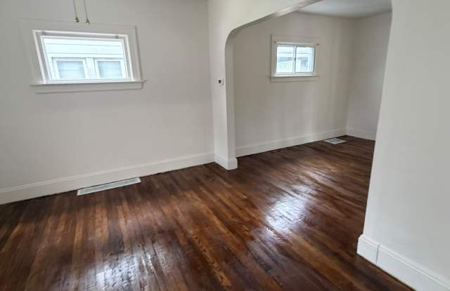3559 West 122nd Street photos photos