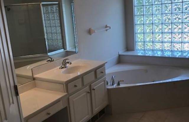1747 COUNTRY WALK DR Gallery 4