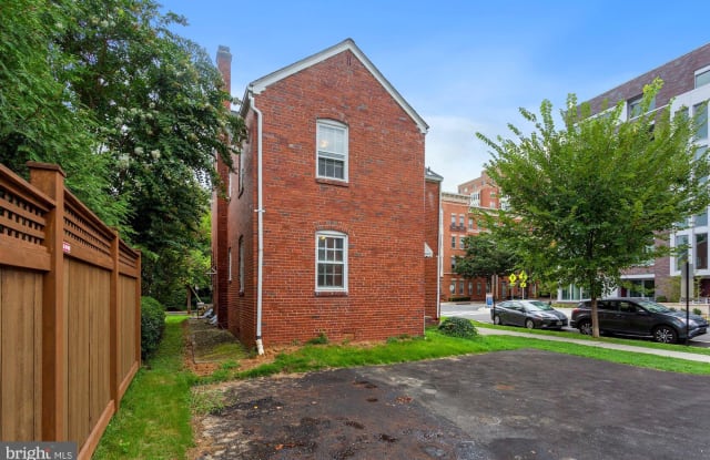1300 N HUDSON STREET - 1300 North Hudson Street, Arlington, VA 22201