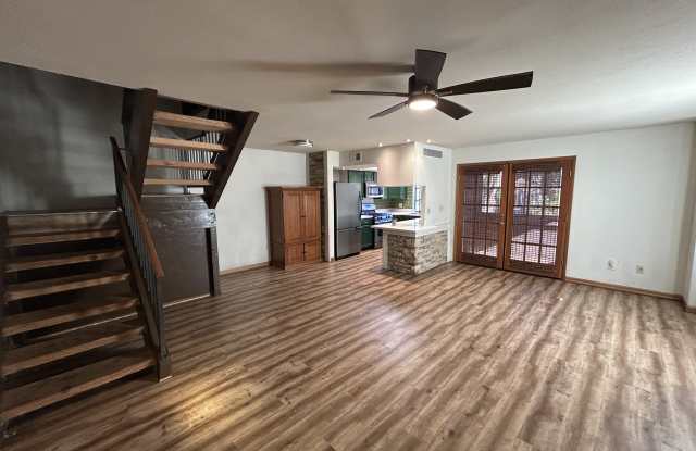 5915 Laredo St photos photos