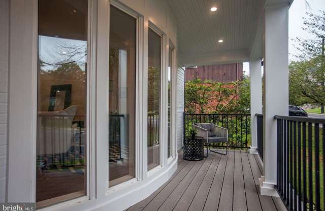 8508 EWING DRIVE Gallery 2