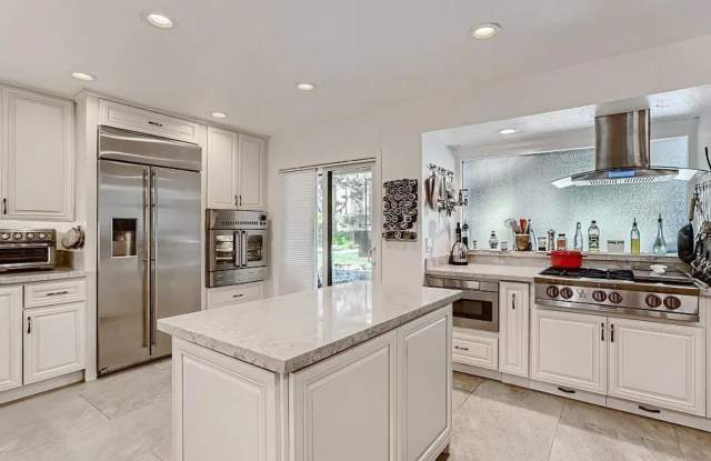 Coastal Carlsbad 3 Bed, 2 Bath with Lagoon Trail  Beach Access! photos photos