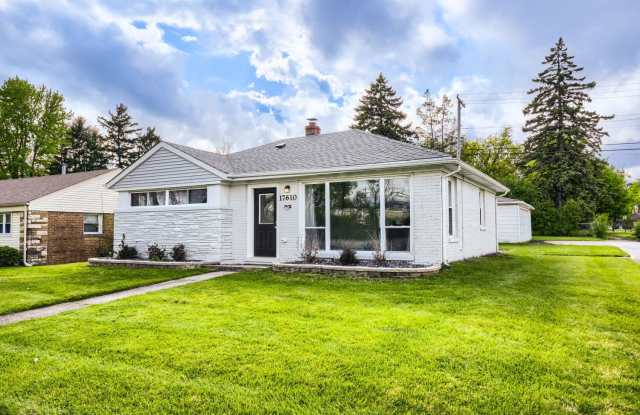 17610 Dixie Highway photos photos