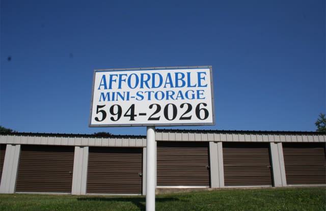 9 Pine St - Unit 36Storage Unit 10'x10' photos photos