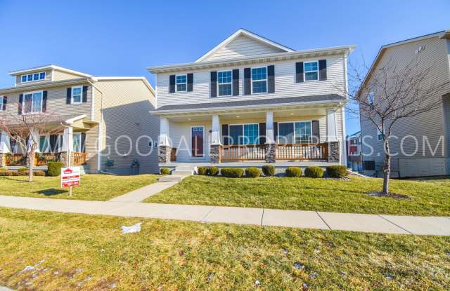 Glynn Village including pool and clubhouse access! 4 bedroom 2 1/2 bath home ! - 1375 Southeast Waddell Way, Waukee, IA 50263