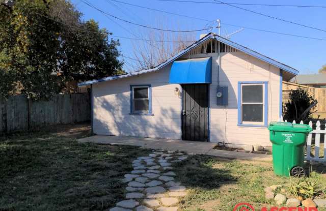 1 Bedroom 1 Bath North Bakersfield photos photos