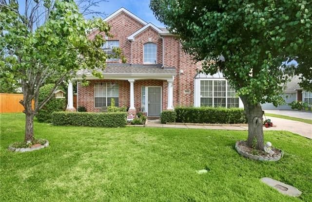 8804 Crescent Court - 8804 Crescent Court, Irving, TX 75063