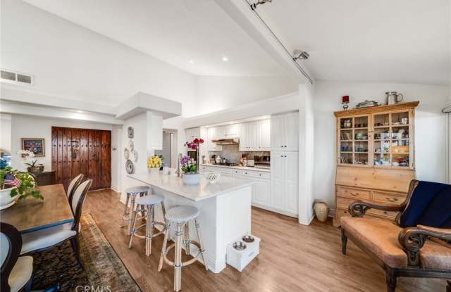 502 Avenida Largo photos photos