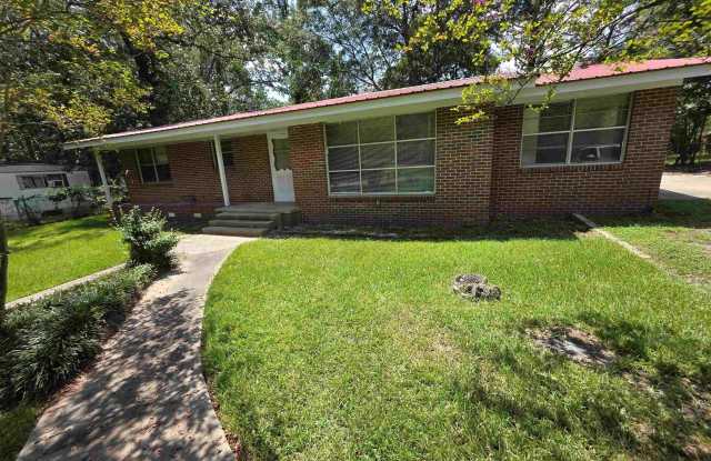 8101 E Legion Hut Road - 8101 Legion Hut Road, Little Rock, AR 72103