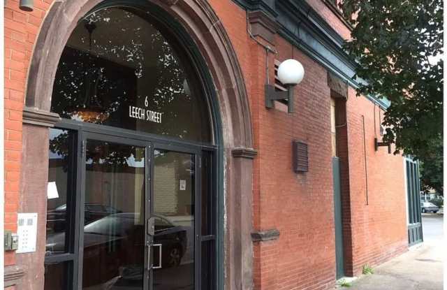Historic building on West 7th and Grand in St. Paul photos photos