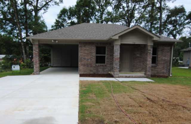 New Listing! photos photos