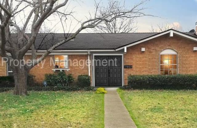 1902 Powderhorn Drive - 1902 Powderhorn Drive, Garland, TX 75044