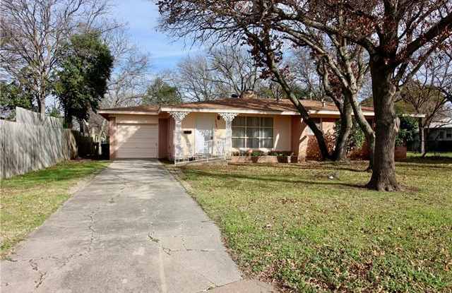 6708 Hemsell Place - 6708 Hemsell Place, Fort Worth, TX 76116