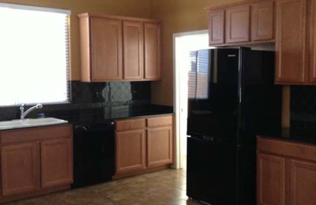 21060 W Elm Way Ct Gallery 3
