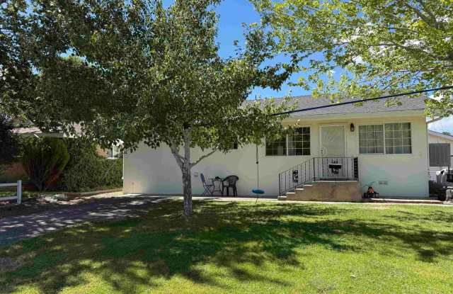 328 MINCKLER - 328 Minckler Avenue, Susanville, CA 96130