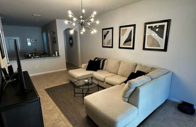 2142 Laceflower Drive Gallery 3