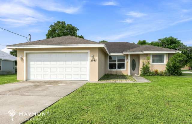 2095 Southeast Joyner Circle photos photos