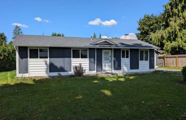 1318 Railroad Avenue photos photos