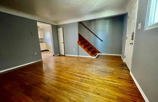 1032 Lilac Street - 2 photos photos