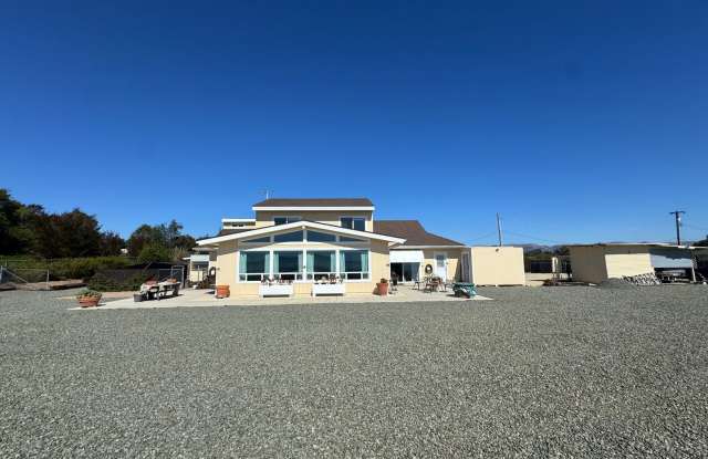 3-Bedroom Home with Spectacular Views and Immaculate Care in Nipomo photos photos