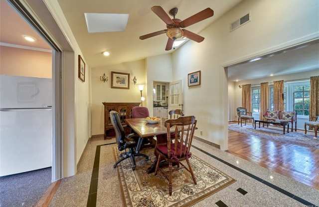 433 South Bundy Drive photos photos