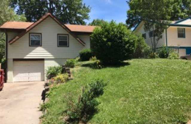 4725 N 65th photos photos