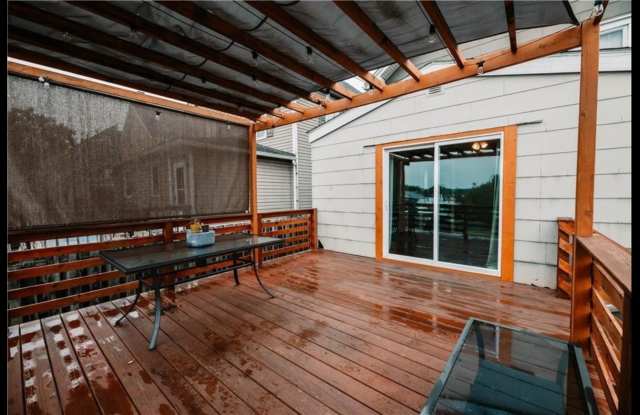 1444 Philadelphia St photos photos