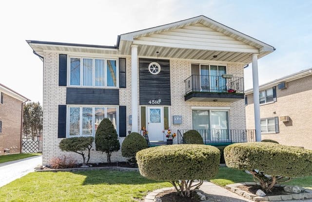 4516 Park Avenue - 4516 Park Avenue, Brookfield, IL 60513