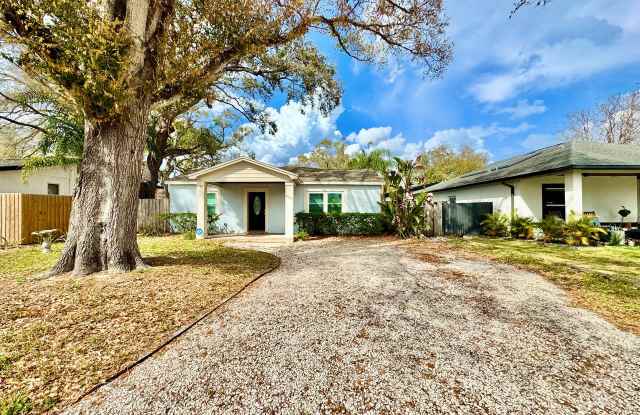 809 W Hiawatha St photos photos