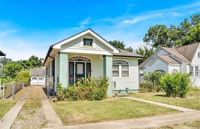 3909 PIEDMONT Drive photos photos