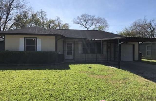 5830 Doulton Drive Gallery 2