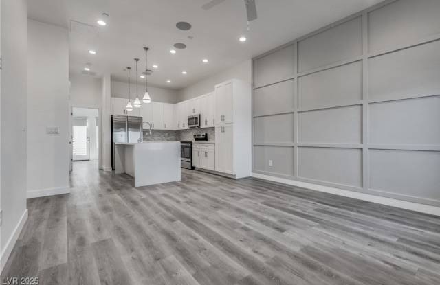 1186 Blossom Point Street - 1186 Blossom Point Street, Summerlin South, NV 89135 1186 Blossom Point Street - 1186 Blossom Point Street, Summerlin South, NV 89135