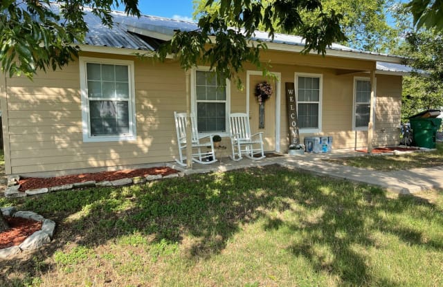 485 N Paddock - 485 North Paddock Avenue, Stephenville, TX 76401