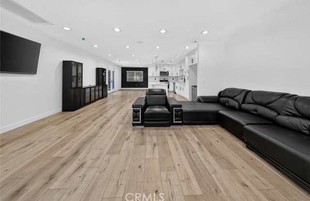 7940 Atoll Avenue Gallery 2