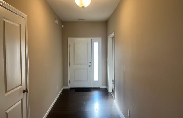 Beautifully Designed 3BR Home in Lafayette – High Ceilings & Outdoor Charm Gallery 3