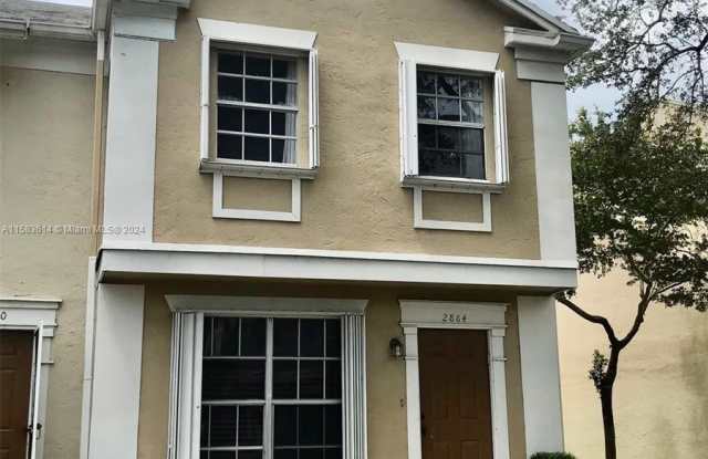 2864 Cambridge Ln - 2864 Cambridge Lane, Cooper City, FL 33026