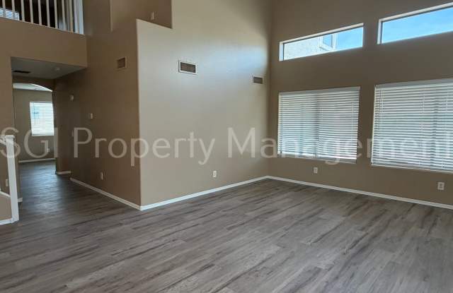 1464 E Natasha Dr Gallery 4