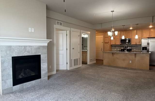 $500 Off Your First Month! Secure, Stylish & Convenient – 2 Bed Condo in Loveland Gallery 4
