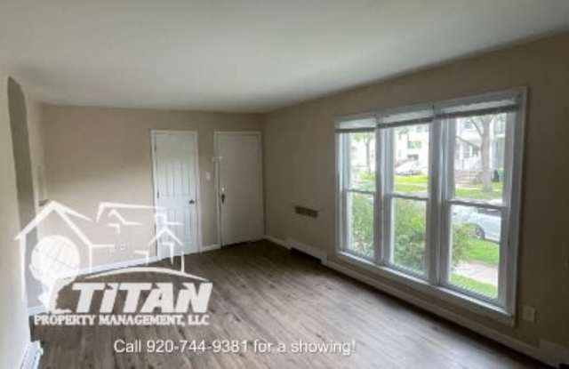 905 Stuart Street - D Gallery 3