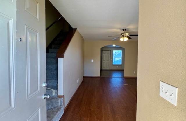 4204 SW Chapelstone Ave - 2 Gallery 3