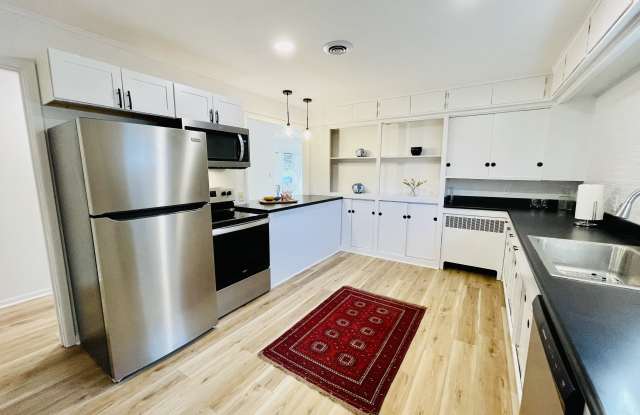 1/2 S Main St photos photos