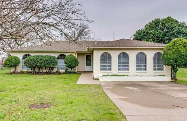 213 Rolling Hills Drive - 213 Rolling Hills Drive, Aledo, TX 76008