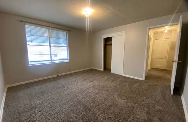 2 bedroom 1 bathroom home in Shawnee Gallery 4