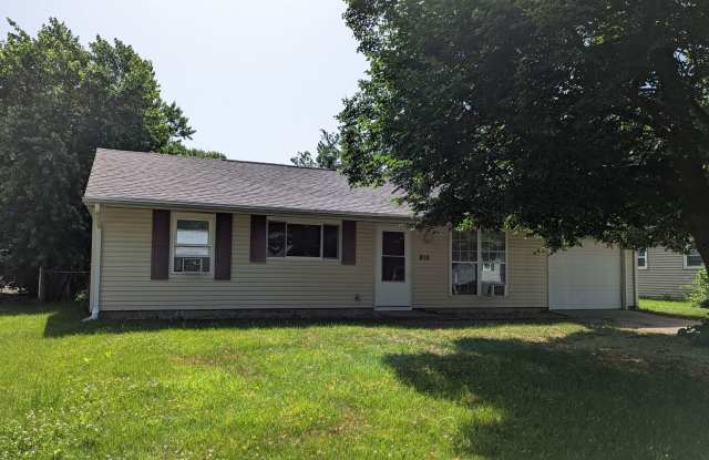 3 Bed 2 bath home located near shopping, schools, and parks photos photos