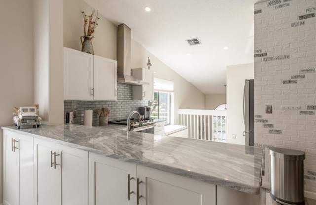 10624 Tropic Palm Avenue 202, Boynton Beach, FL 33437 photos photos