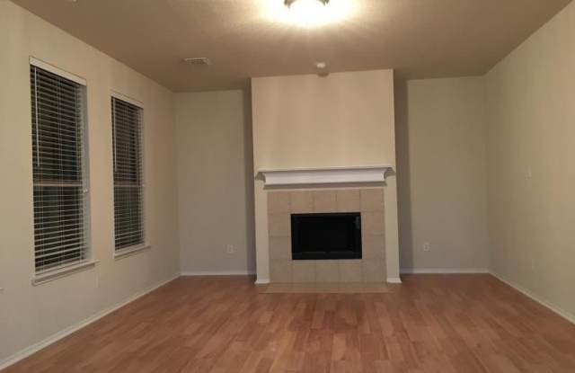 605 Twin Knoll Drive Gallery 3