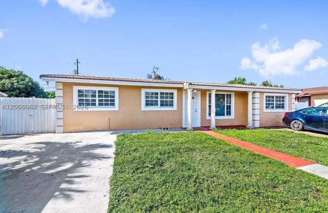 17200 NW 51st Pl Gallery 1
