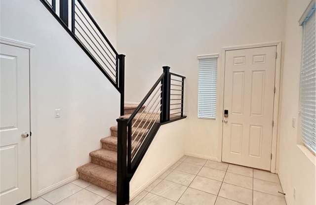 8038 Minavalle Avenue photos photos