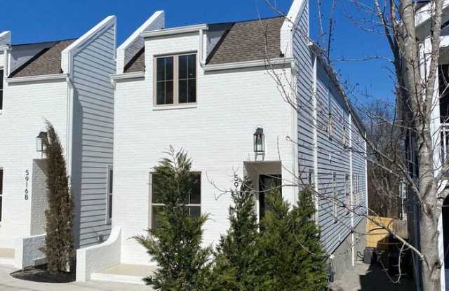 5916 Maxon Avenue Gallery 2